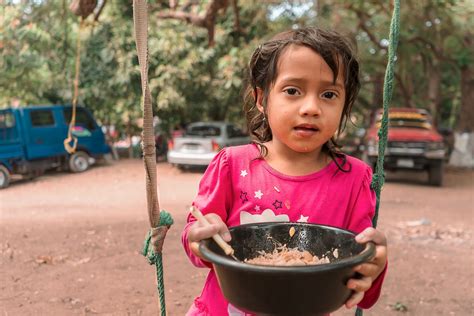 Donate to Help Children in El Salvador .